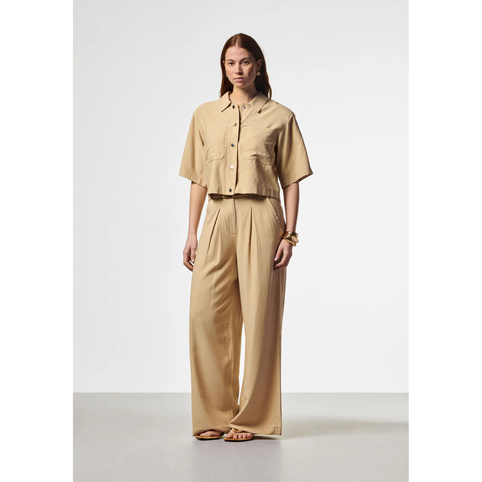 AAIKO blouse top VANESSA RAY zandkleur