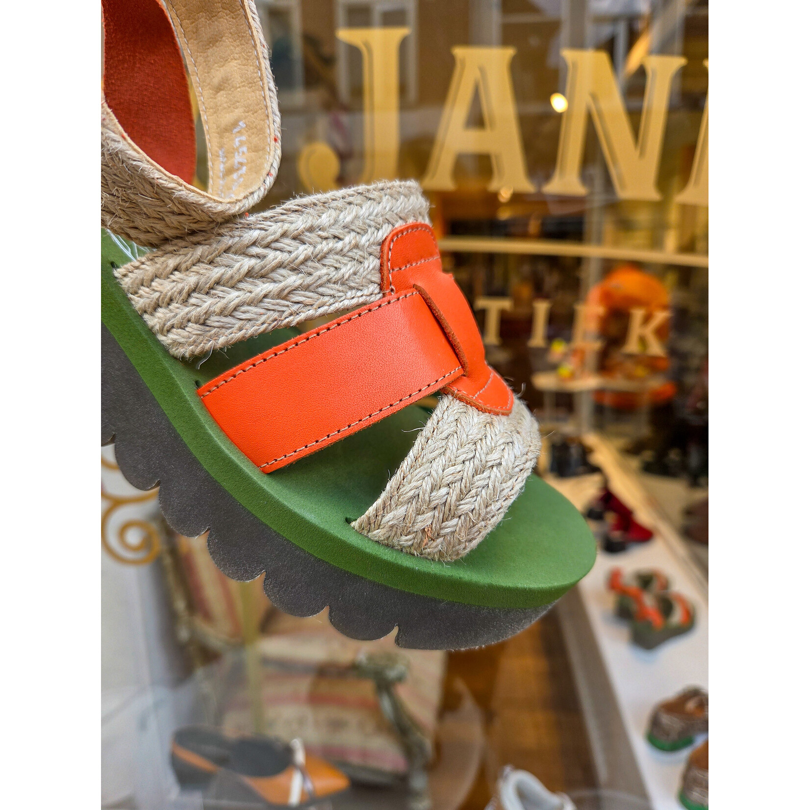 Fly London sandaal gevlochten YORY oranje/groen