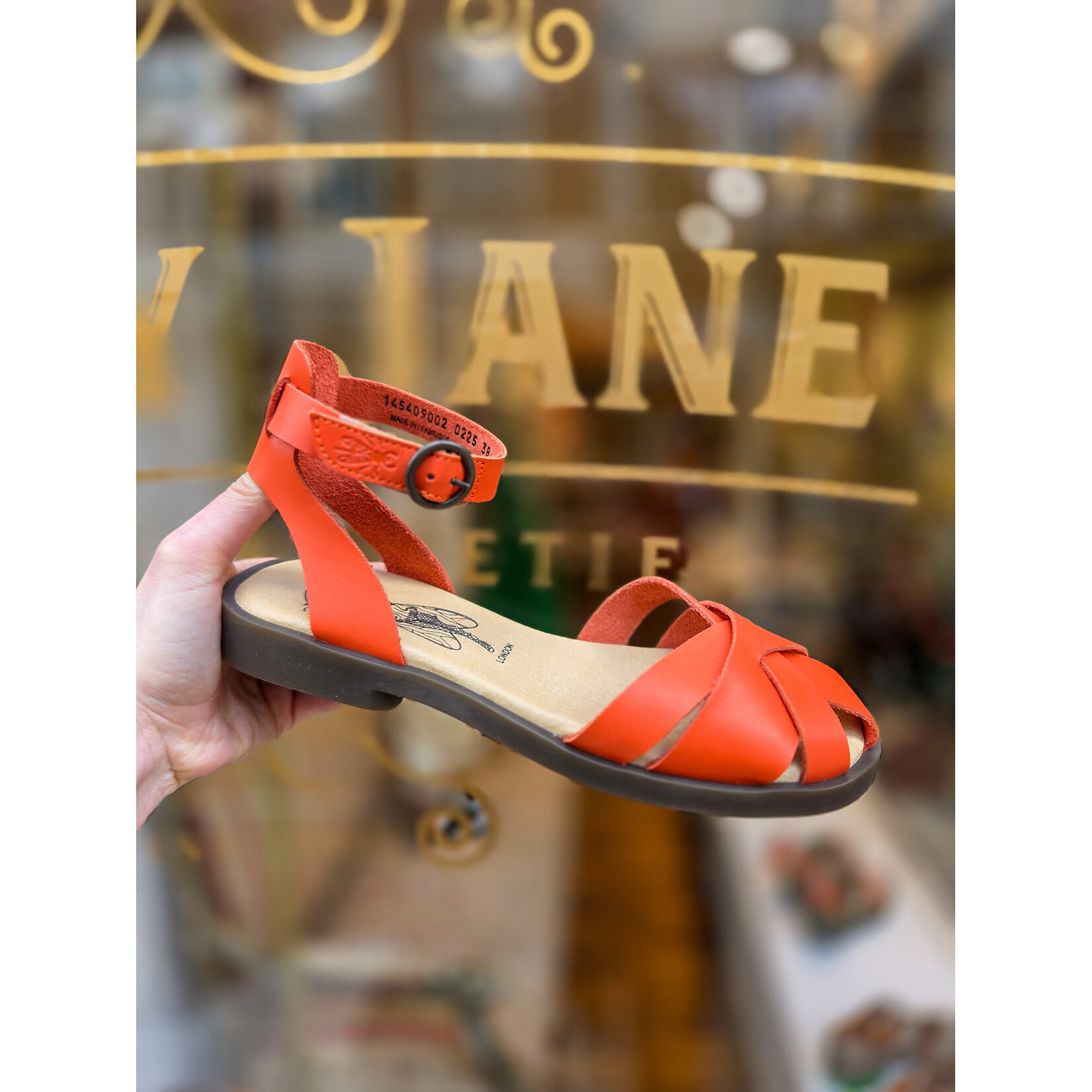 Fly London sandaal plat ALLI oranje
