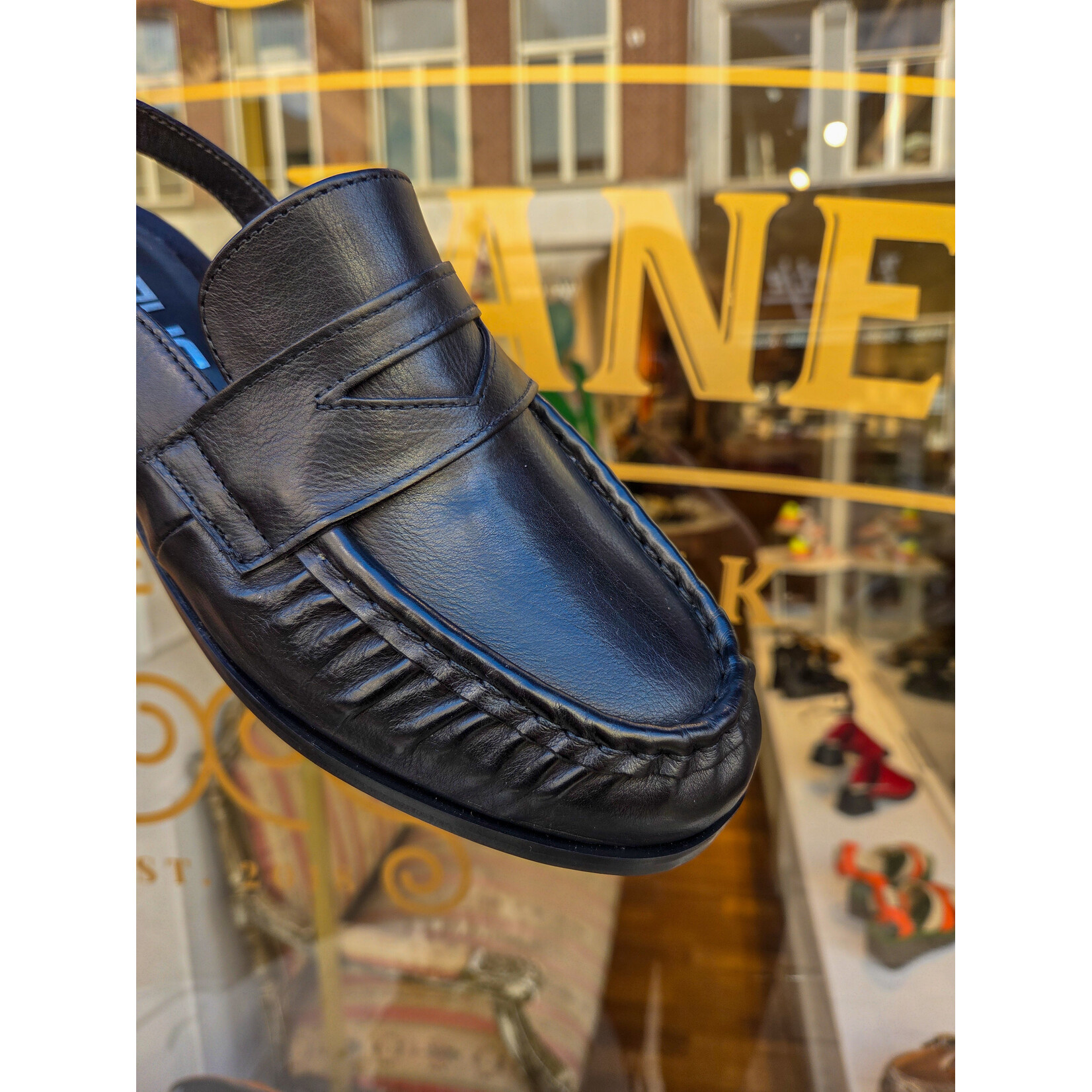 MJUS leren slingback loafer LOUEN zwart