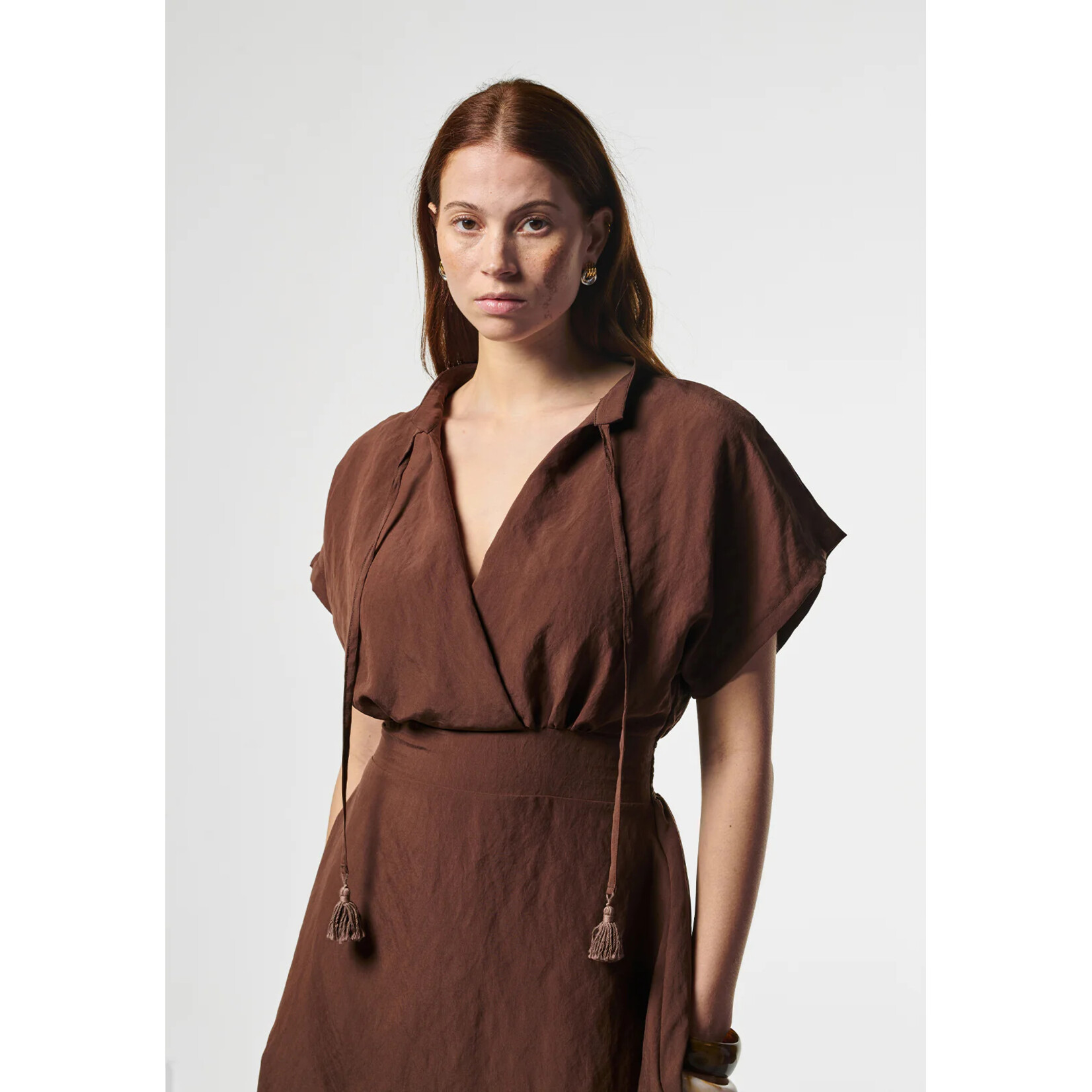 Aaiko jurk modal SERRA bitter chocolate