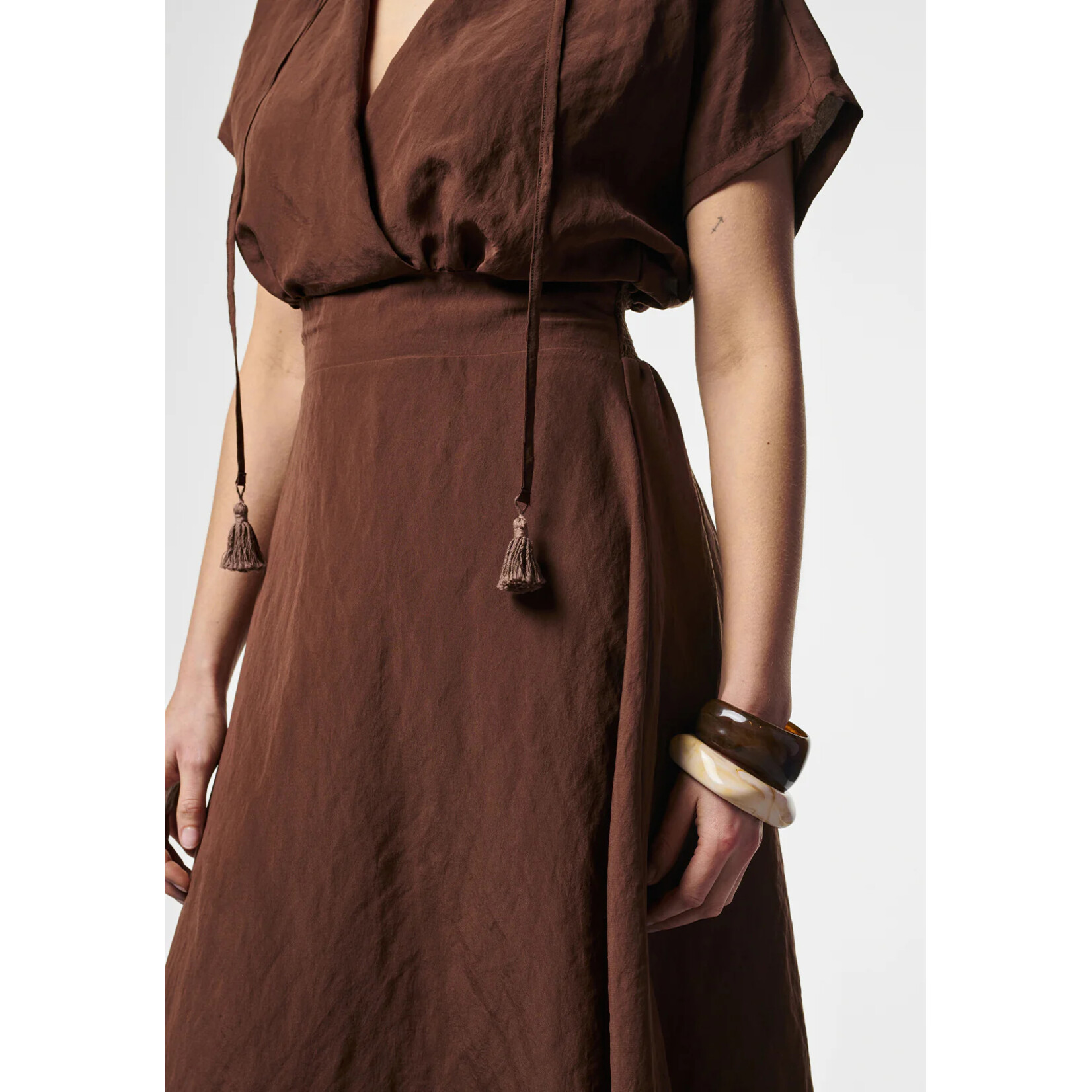 Aaiko jurk modal SERRA bitter chocolate