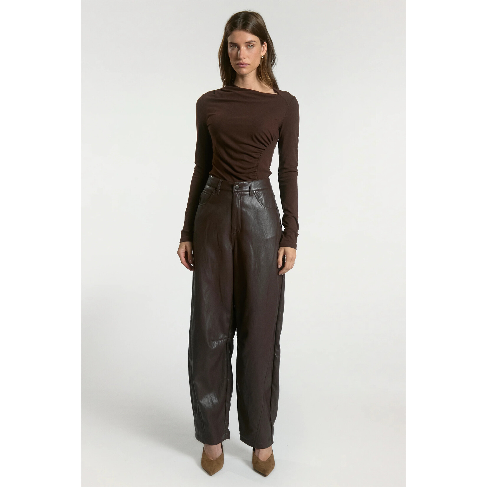 Aaiko faux leather broek QUIN pu bruin