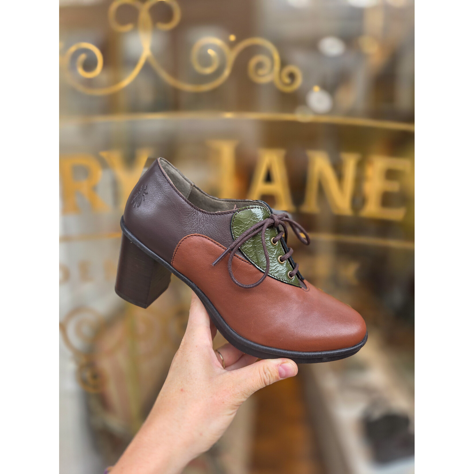 Fly London leren pump GEIL tan/sea kelp/dark brown