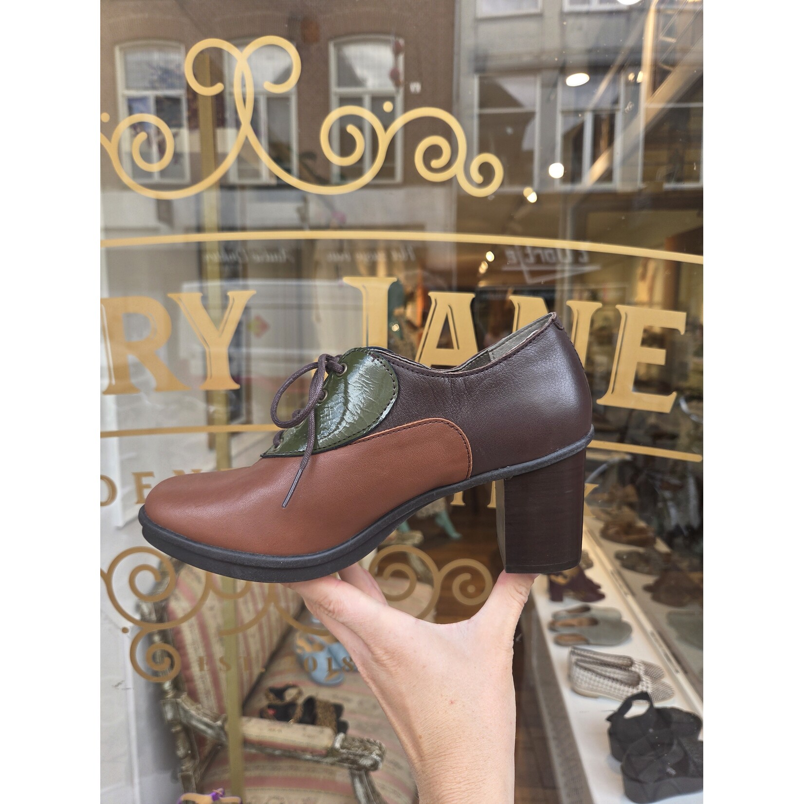 Fly London leren pump GEIL tan/sea kelp/dark brown