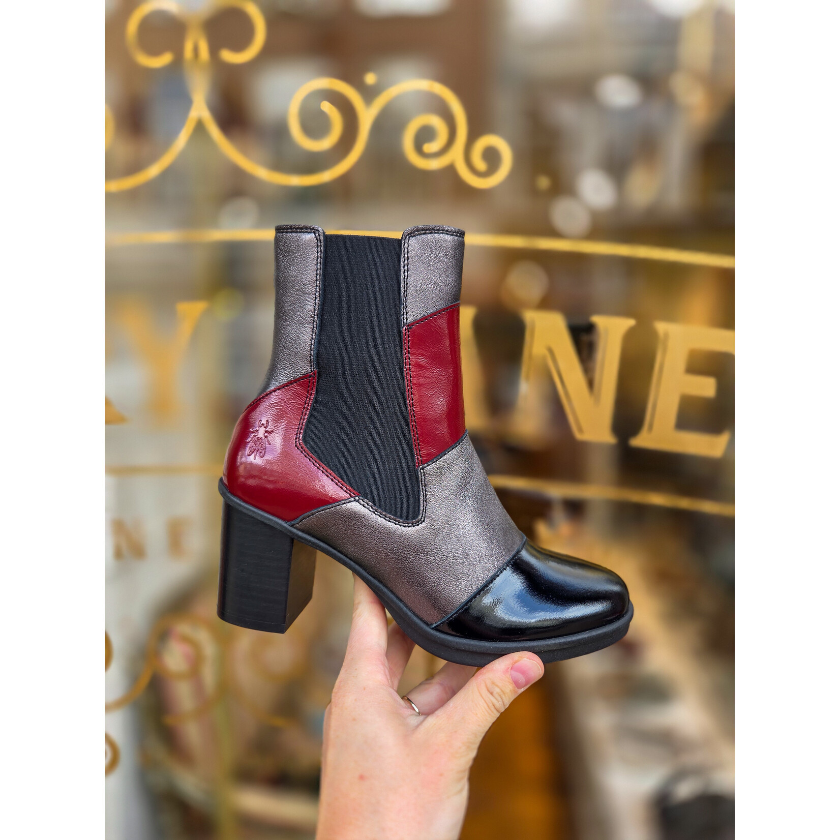 Fly London leren enkellaarsje GULK black/graphite/int. rust