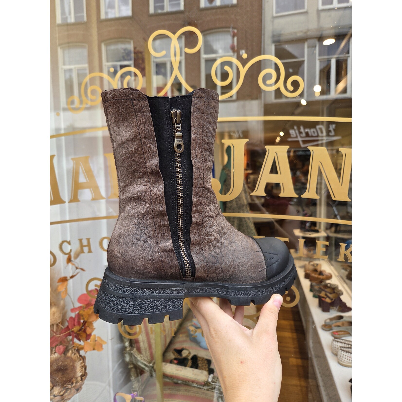 Papucei leren enkellaarsje boot NIXIE taupe