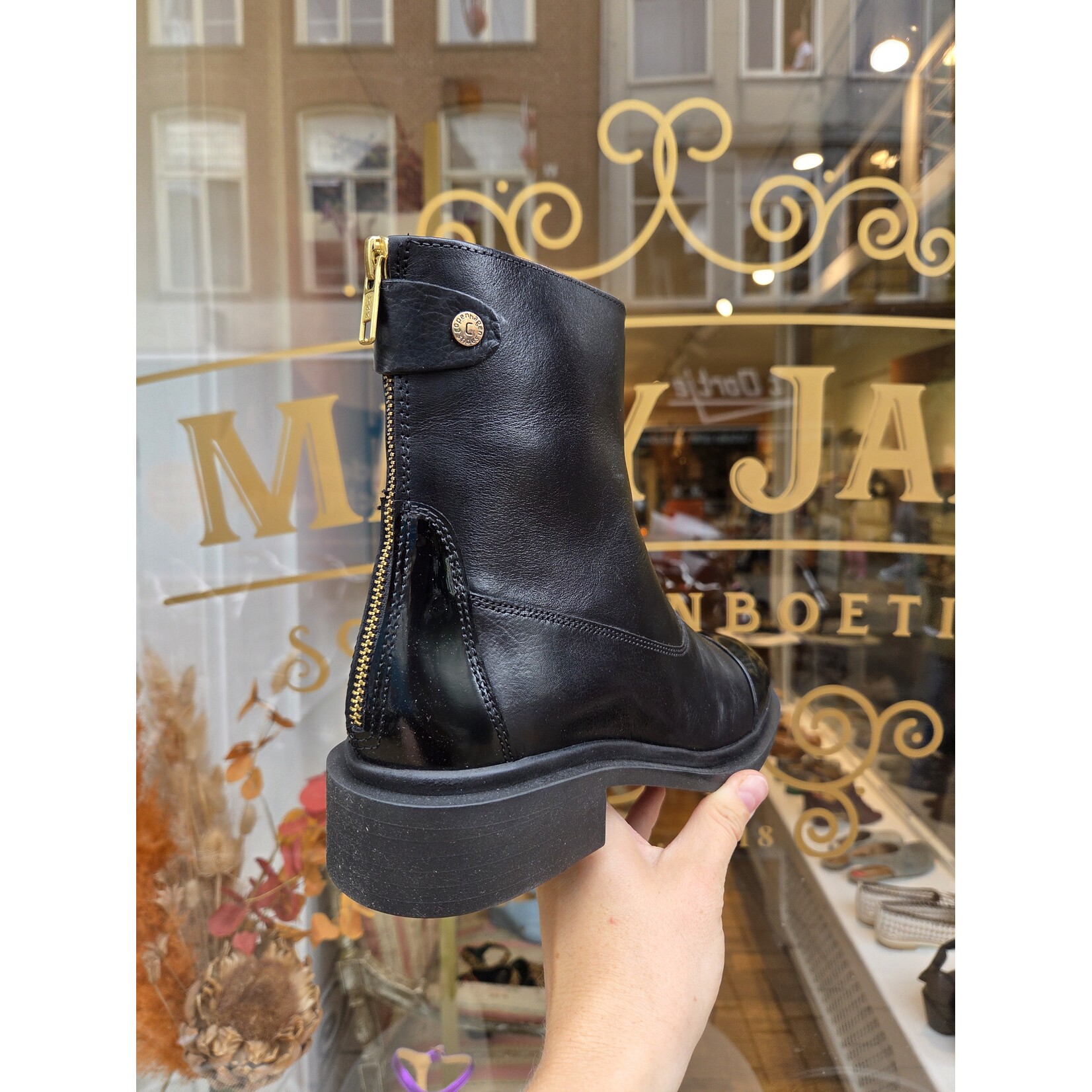 Copenhagen Shoes leren enkellaarsjes PATENT zwart