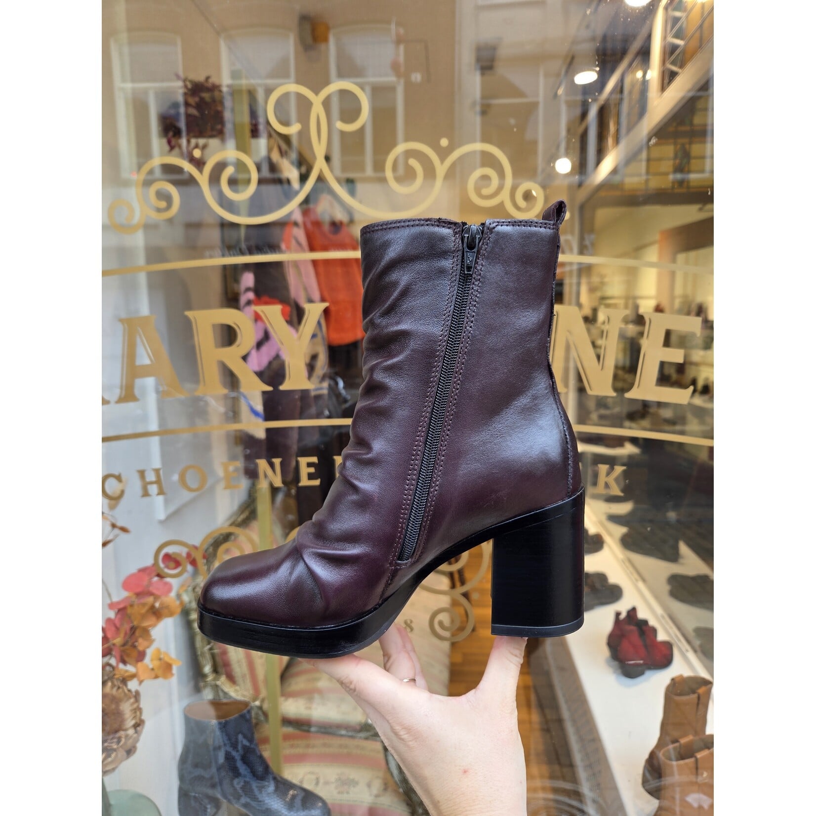 Mjus leren enkellaarsje platform Elettra bordeaux