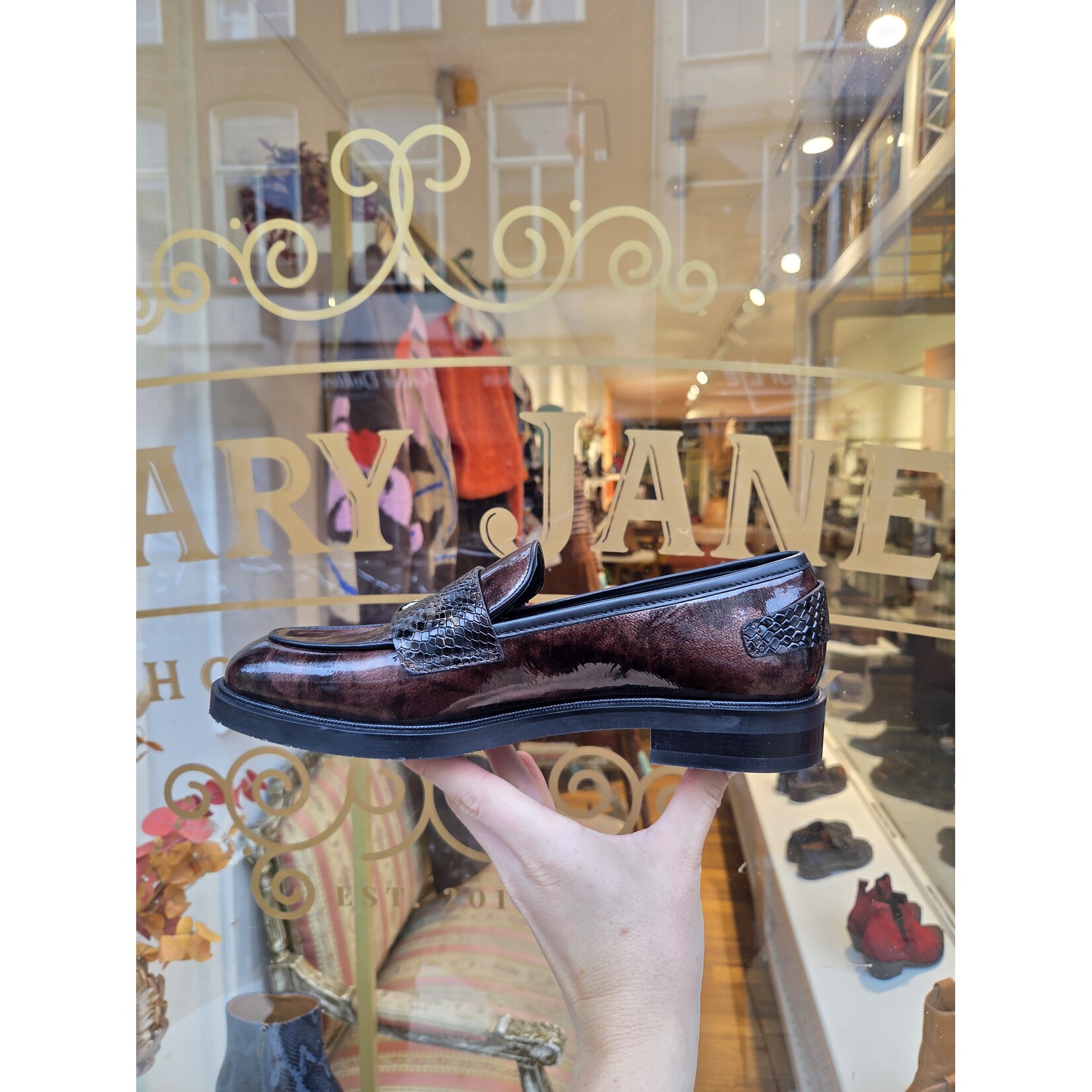 Pertini leren instapper gesp YURI bruin