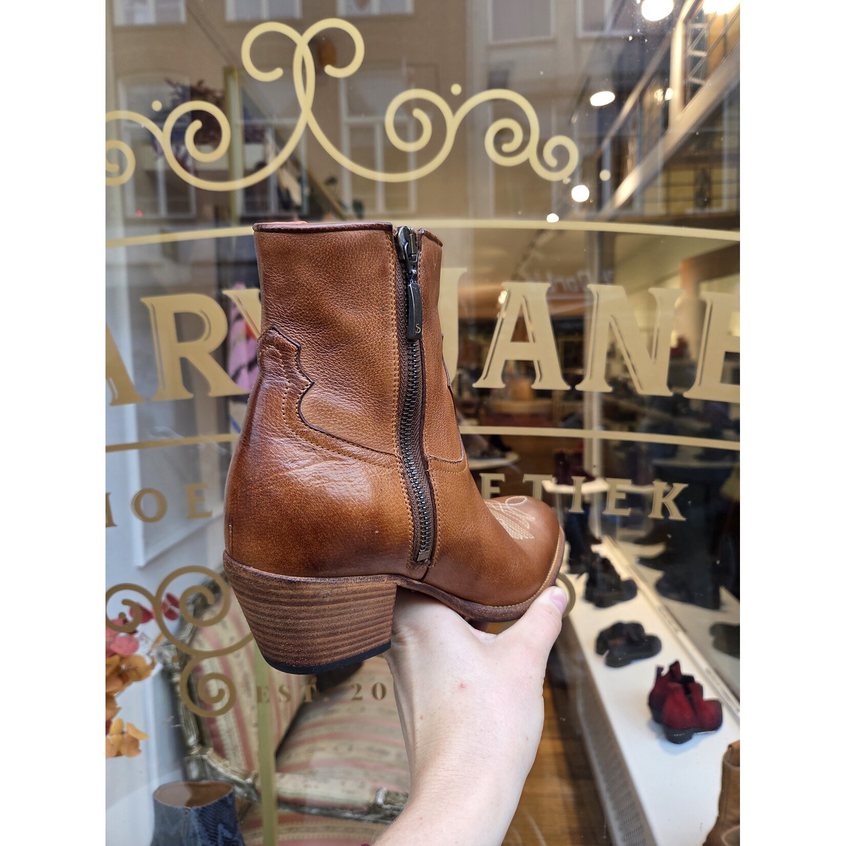 Paul Silence leren enkellaarsje FC06 stitching cognac