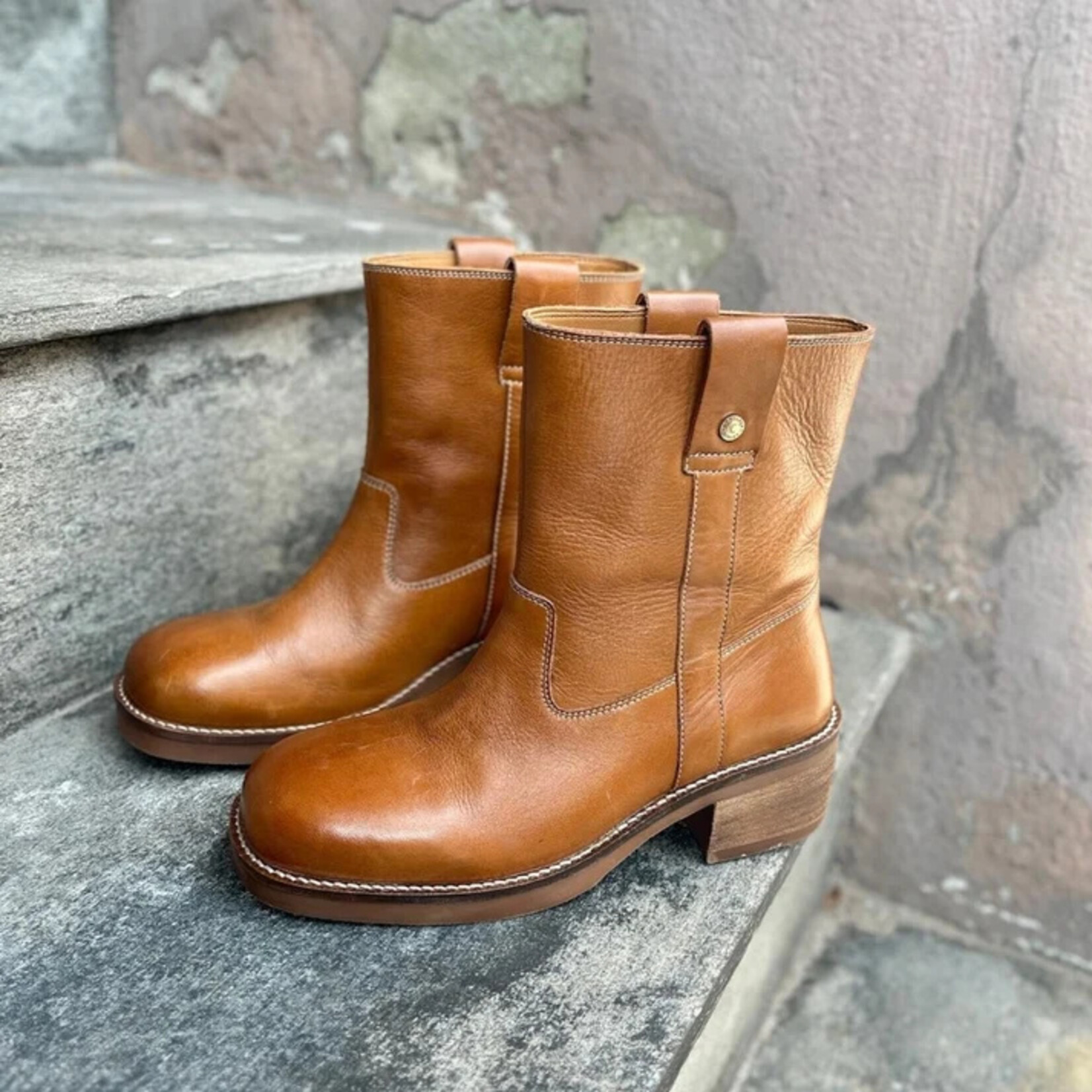 Copenhagen Shoes AW2627 leren enkellaarsje SAY MORE cognac