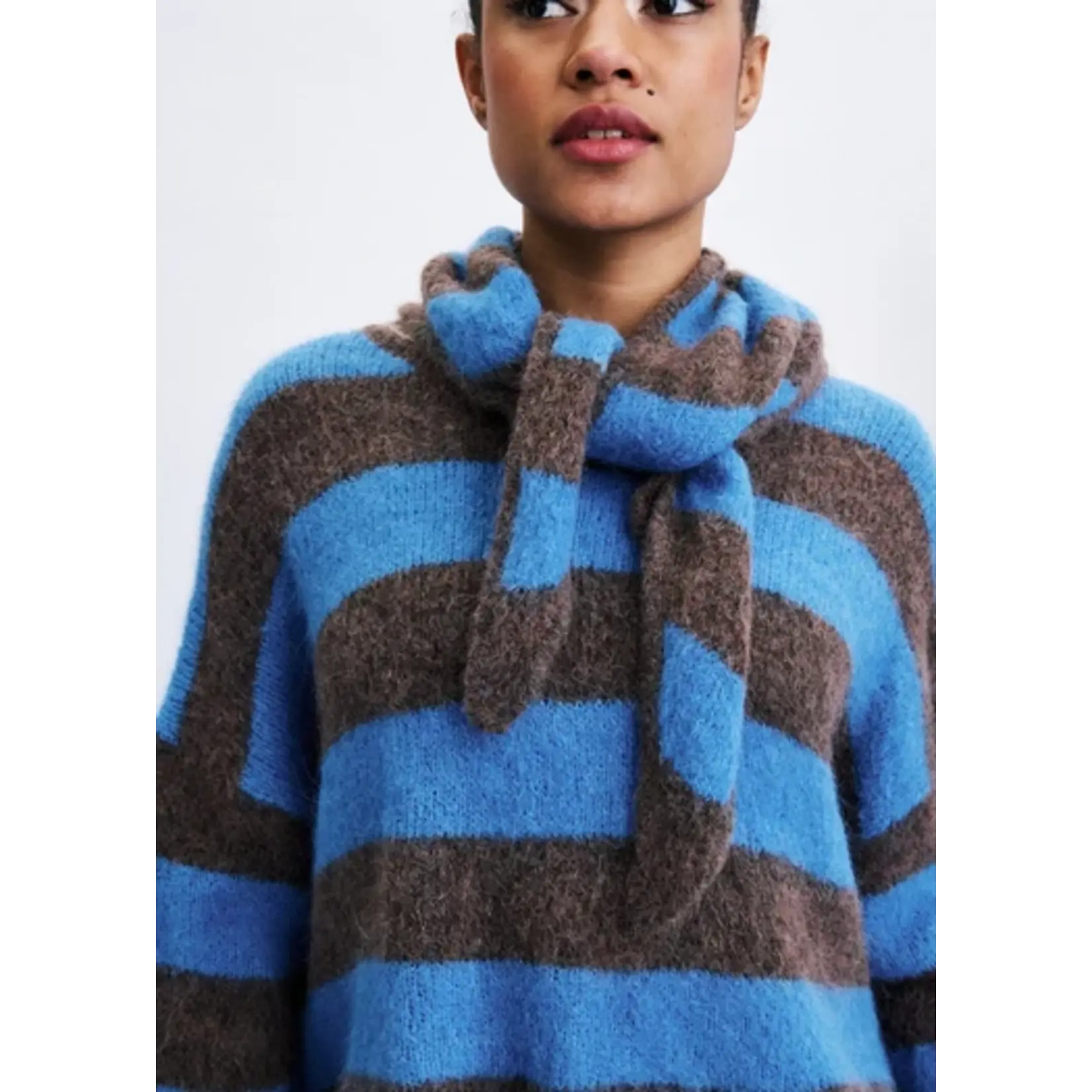 FRNCH FRNCH trui KALAMATA scarf blauw