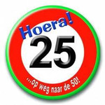 Button 25 jaar verkeersbord Op is Op