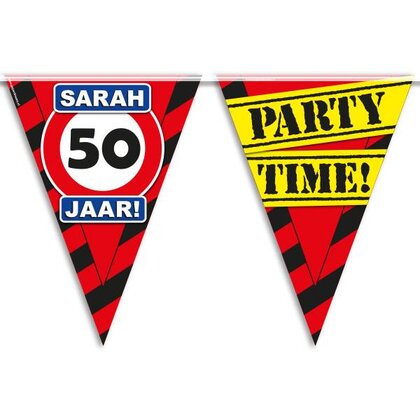 Vlaggenlijn 50 jaar Sarah party verkeersbord