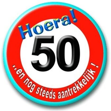 Button 50 jaar verkeersbord