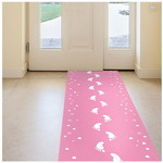 Roze loper met baby voetjes Op is Op