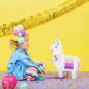 Pinata Lama wit pastel luxe