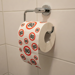 Toiletpapier 80 jaar verkeersbord