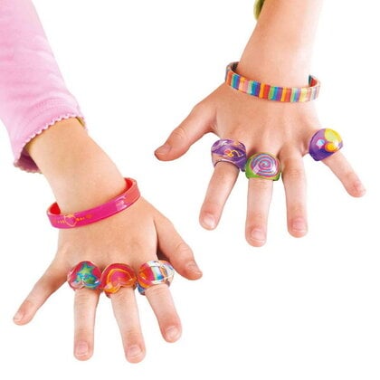 SES Ringen en armbanden versieren