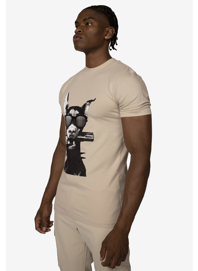 Conflict T-Shirt Doberman Beige