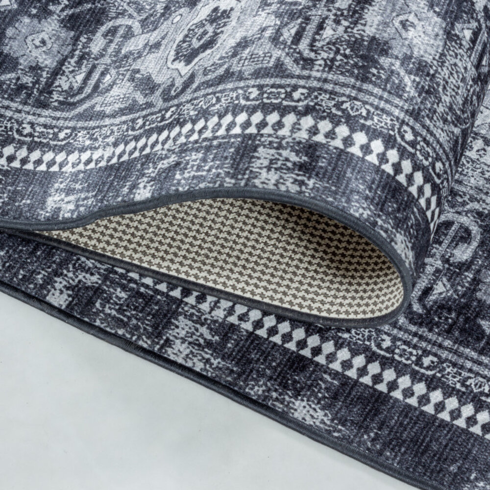 Amira Vintage Zwart vloerkleed - Wasbaar Amira Vintage Zwart vloerkleed - Wasbaar