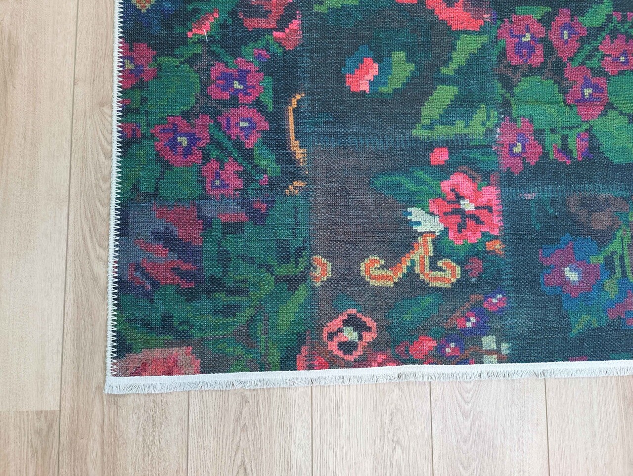 Adrasos Patchwork Zwart vloerkleed - Gebloemd Wasbaar & Waterdicht Adrasos Patchwork Zwart vloerkleed - Gebloemd Wasbaar & Waterdicht