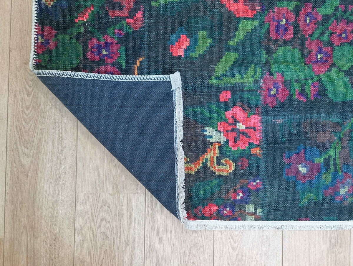 Adrasos Patchwork Zwart vloerkleed - Gebloemd Wasbaar & Waterdicht Adrasos Patchwork Zwart vloerkleed - Gebloemd Wasbaar & Waterdicht