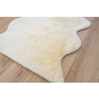 SCHAPENVACHT IMITATIE BONT 80X110 CM -  CREME