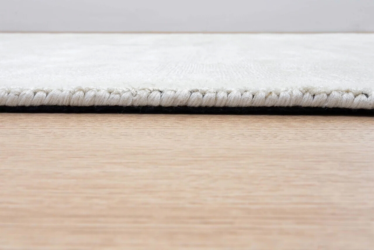 Lumbini Effen Viscose Crème vloerkleed - Handgeweven Lumbini Effen Viscose Crème vloerkleed - Handgeweven