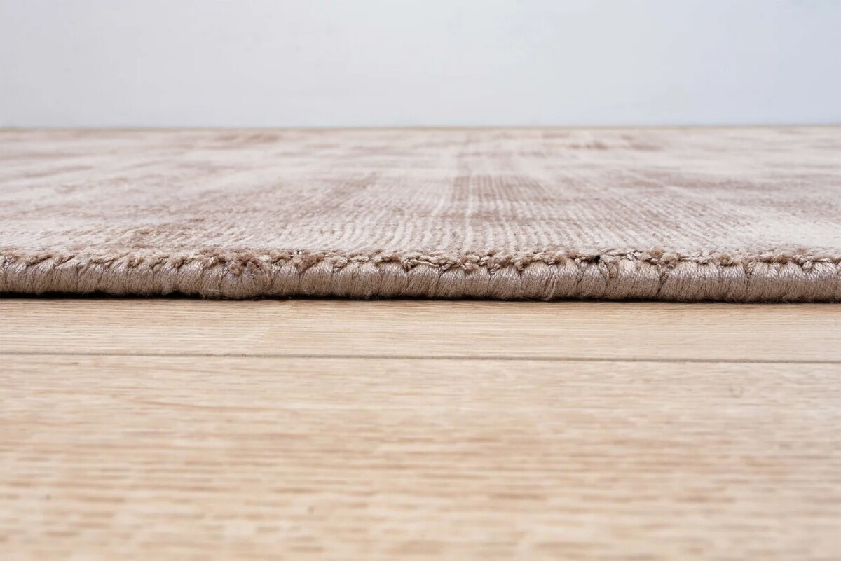 Lumbini Effen Viscose Taupe vloerkleed - Handgeweven Lumbini Effen Viscose Taupe vloerkleed - Handgeweven