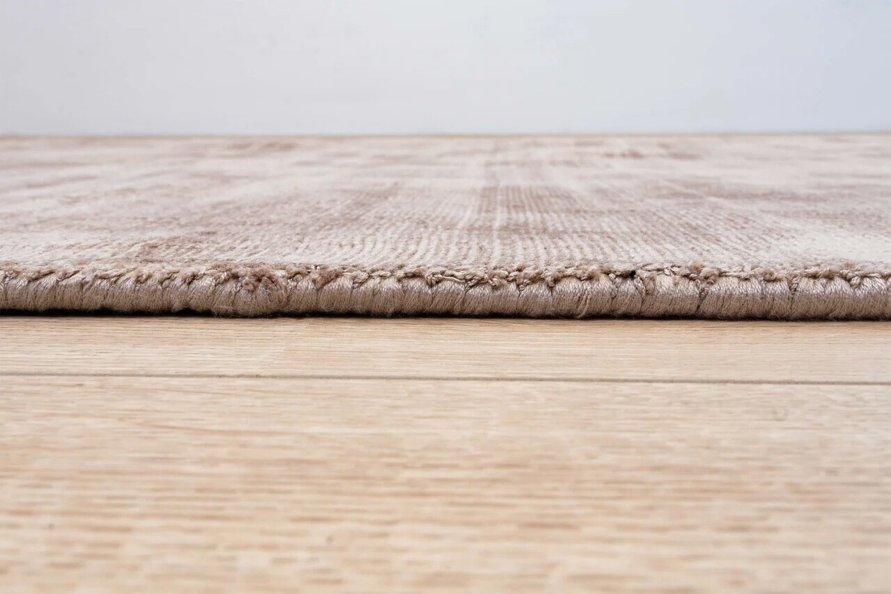 Lumbini Effen Viscose Taupe vloerkleed - Handgeweven Lumbini Effen Viscose Taupe vloerkleed - Handgeweven