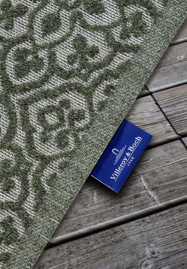 Binnen- en buitenkleed - Julie Groen Binnen- en buitenkleed - Julie Groen