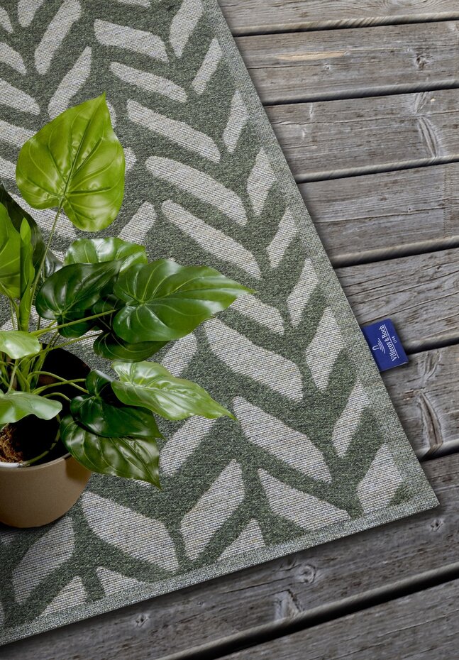 Binnen- en buitenkleed - Georgette Groen