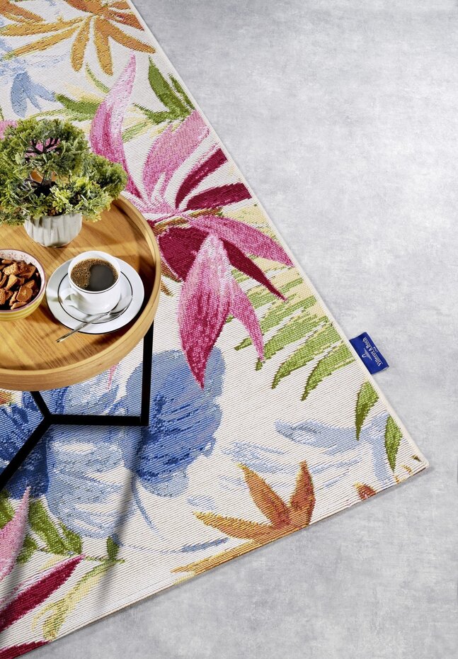 Gebloemd binnen- en buitenkleed - Victor Kleurrijk/Crème Gebloemd binnen- en buitenkleed - Victor Kleurrijk/Crème