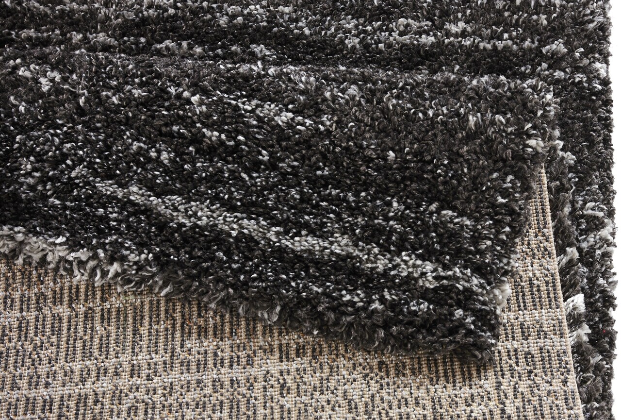 Hoogpolig vloerkleed - Nomadic Chic Donkergrijs Hoogpolig vloerkleed - Nomadic Chic Donkergrijs