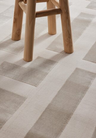 Elle Decoration - Perles laagpolig Onyx vloerkleed - Creme / Grijs