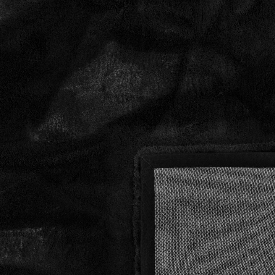 Hoogpolig Rabbit Plus Vloerkleed - Effen Uni - Zwart Hoogpolig Rabbit Plus Vloerkleed - Effen Uni - Zwart