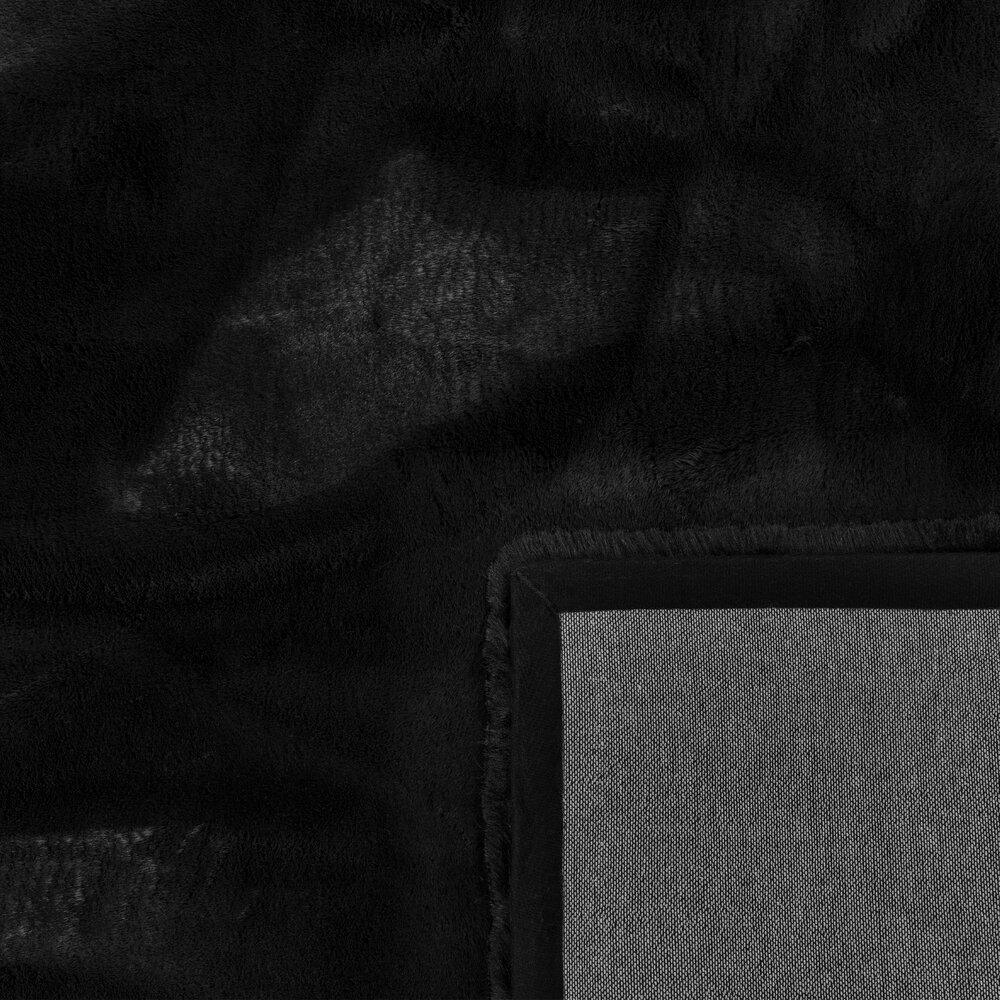 Hoogpolig Rabbit Plus Vloerkleed - Effen Uni - Zwart Hoogpolig Rabbit Plus Vloerkleed - Effen Uni - Zwart