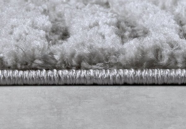 Elle Decoration - Gallery - Hoogpolig vloerkleed - Chappe - Lichtgrijs - 160 X 235 CM