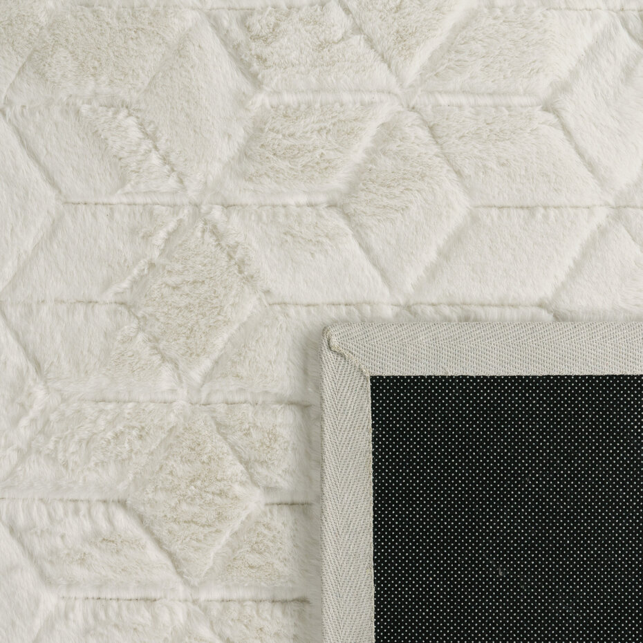 Zacht fluffy vloerkleed - Arinzo Geo Crème - 160x220 cm Zacht fluffy vloerkleed - Arinzo Geo Crème - 160x220 cm