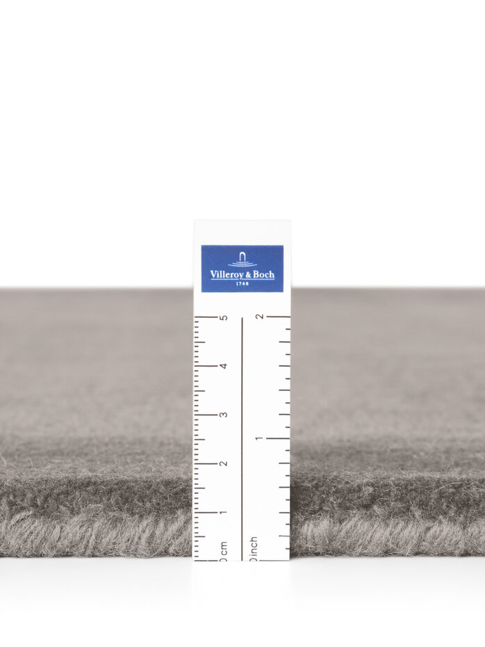 Organisch rond wollen vloerkleed - Kari Grijs