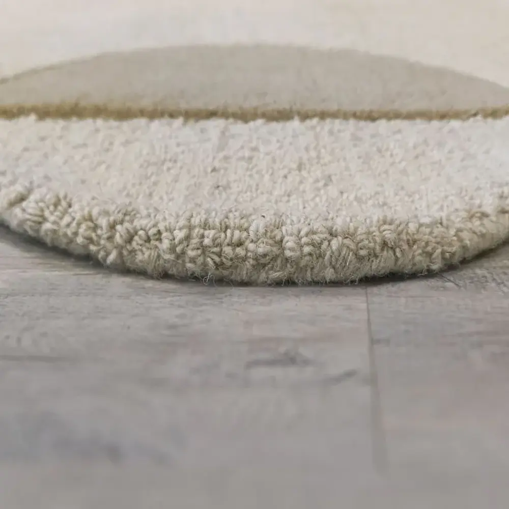 Organisch wollen vloerkleed - Mia Scallop Frame Beige/Naturel Organisch wollen vloerkleed - Mia Scallop Frame Beige/Naturel