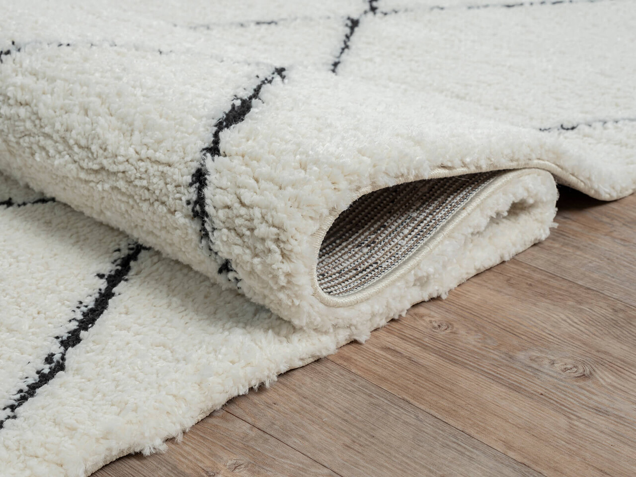 Hoogpolig shaggy vloerkleed - Senso Scandinavisch Creme/Zwart