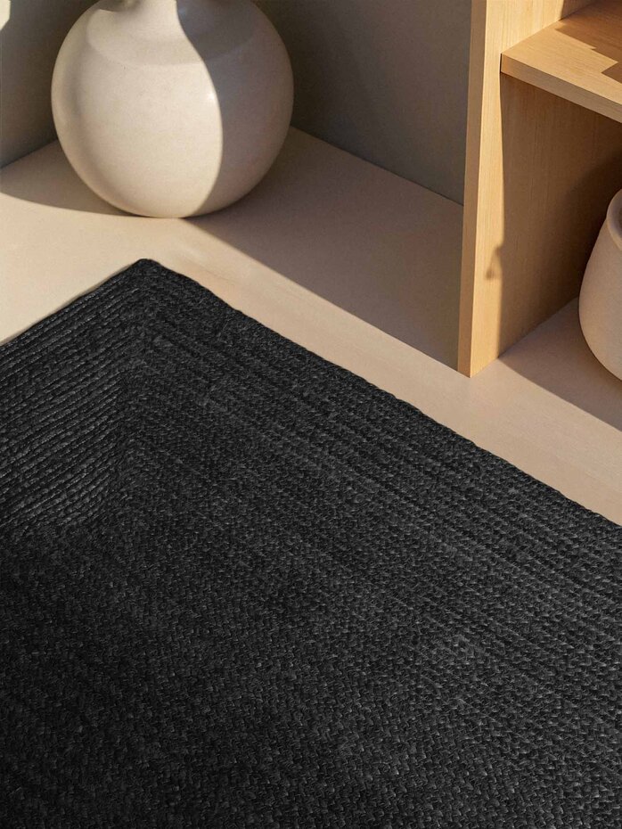 Jute vloerkleed - Juno Zwart Jute vloerkleed - Juno Zwart