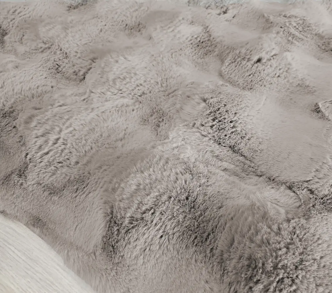 Hoogpolig fluffy vloerkleed - Cloudy Bolletjes Beige Hoogpolig fluffy vloerkleed - Cloudy Bolletjes Beige