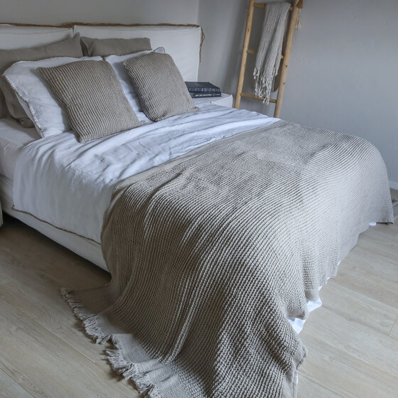 Housse de coussin décoratif et plaid Fiora