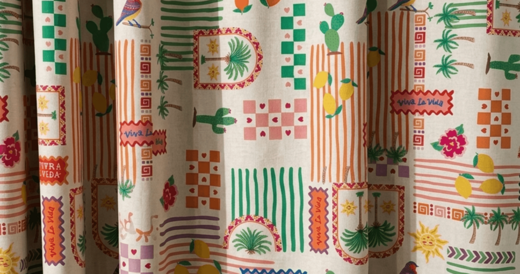 Welke gordijnstoffen zijn kindvriendelijk en veilig?