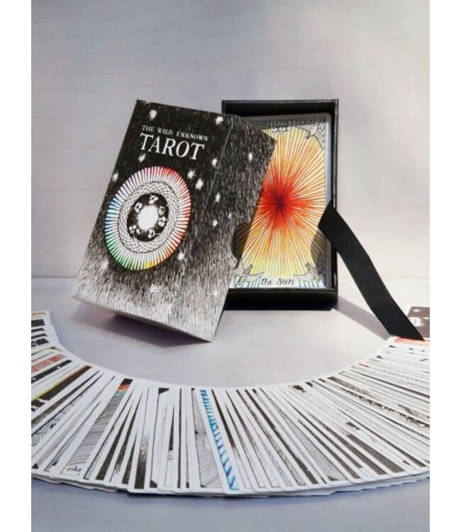 Arkano Books The Wild Unknown - Tarot Deck & Guidebook Set