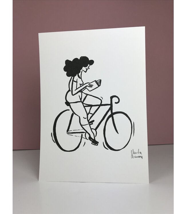 Flavita Banana Flavita Banana - Mujer Feliz Leyendo - Print